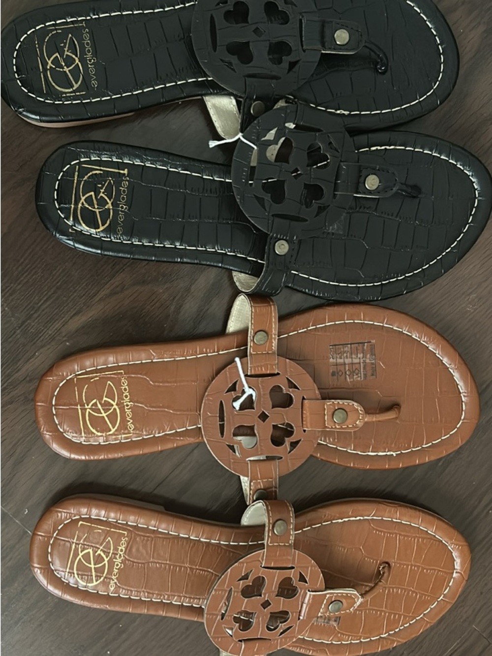 Everyday Shoes Women’s Classic Cutout Thong Sandals - Black & Tan